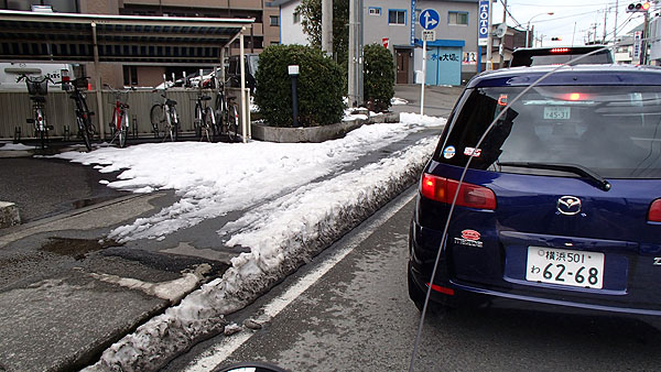 除雪されていない歩道
